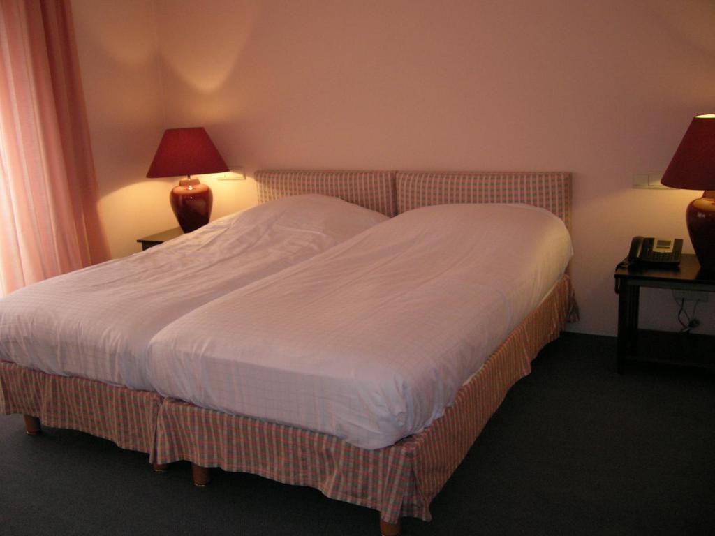 Hotel Le Martin Pecheur Fauvillers Phòng bức ảnh