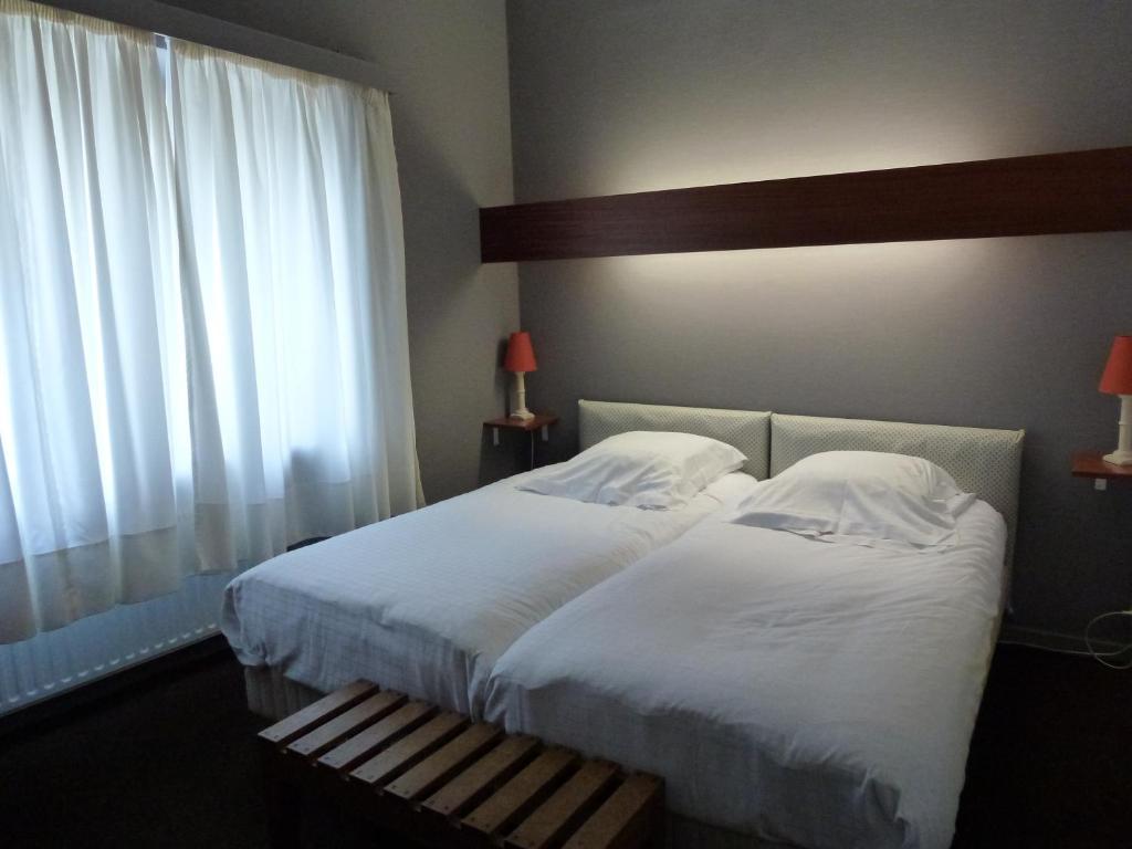 Hotel Le Martin Pecheur Fauvillers Phòng bức ảnh