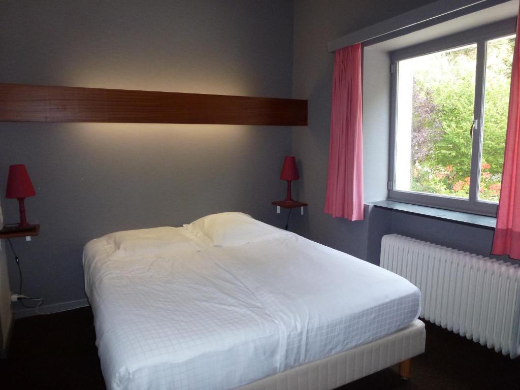 Hotel Le Martin Pecheur Fauvillers Phòng bức ảnh